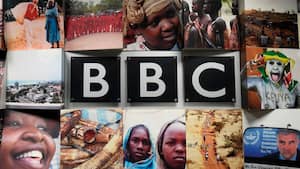 BBC et Voice of America suspendues deux semaines