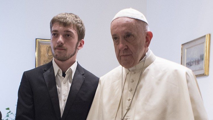 Pope Francis meets with Alfie's father, Tom Evans, on April 18th