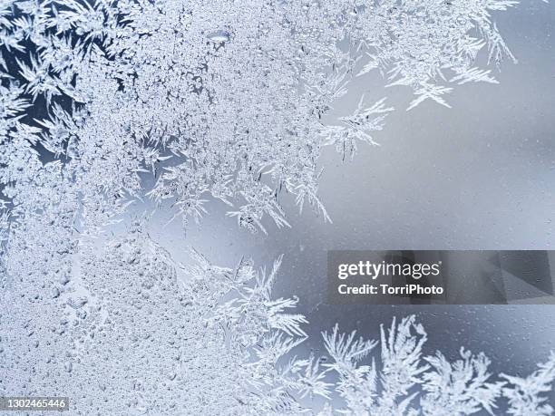 frosted glass texture background - gelato foto e immagini stock