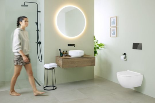 Įrenginėjant vonios kambarį, svarbu atsižvelgti ne tik į patogumą ir baldų kokybę, bet ir išsaugoti erdvės bei švaros pojūtį.