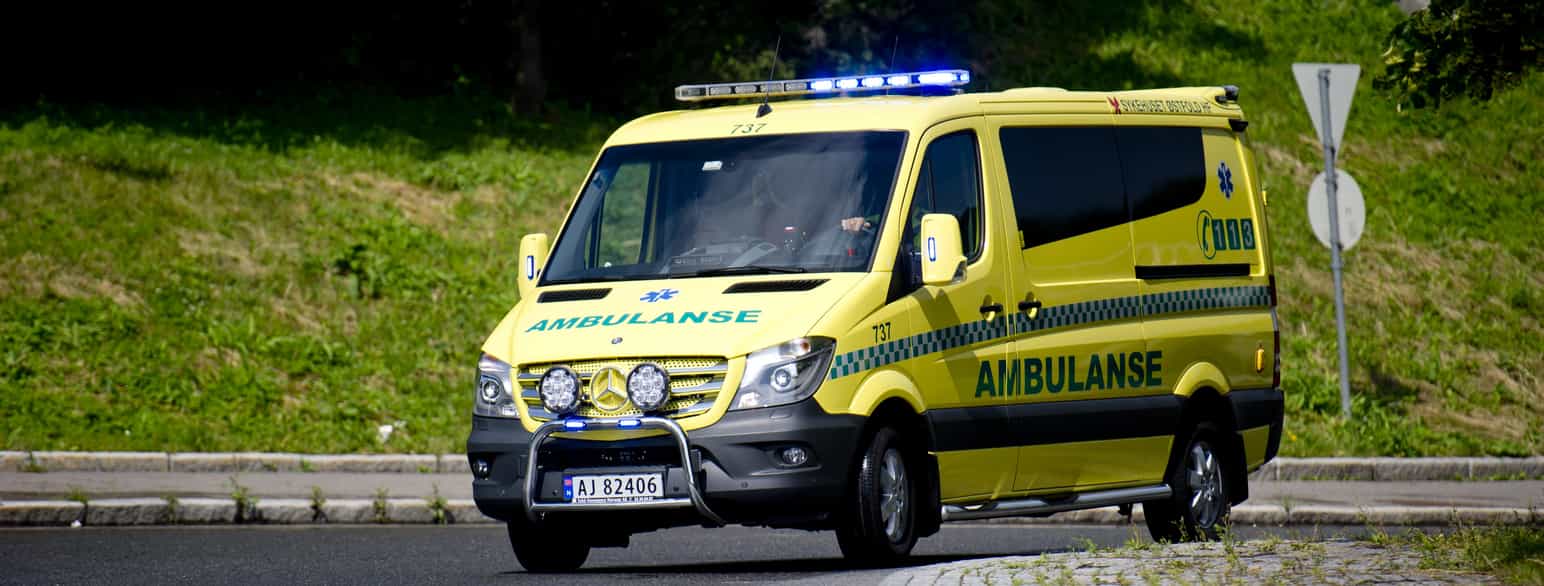 Ambulanse med blålys