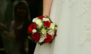 Женщины в Турции теперь не обязаны брать фамилию супруга при замужестве