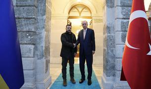 Эрдоган заявил Зеленскому о желании помочь с обменом пленных и безопасностью в Черном море