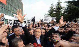 Задержан главред крупнейшей газеты Турции - ВИДЕО