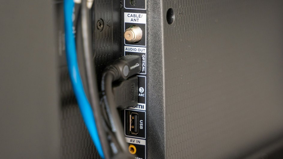Подключение с помощью провода HDMI к телевизору