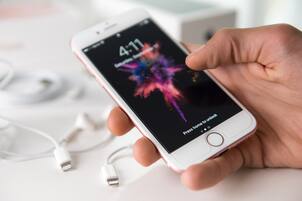 Apple llega a un acuerdo para pagarle hasta US$ 349 a algunos usuarios de iPhone
