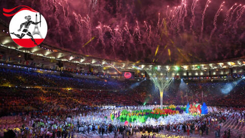 Le feu d'artifice du stade Maracana, lors de la clôture des Jeux olympiques de Rio 2016.