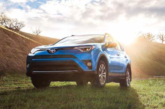 Fuel efficient RAV4 Hybrid wins AJAC Green Utility Vehicle of the Year