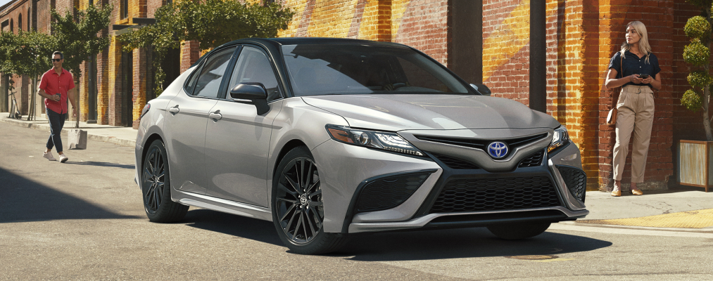 Camry Hybrid XSE Celestial Silver Metallic with Black Roof