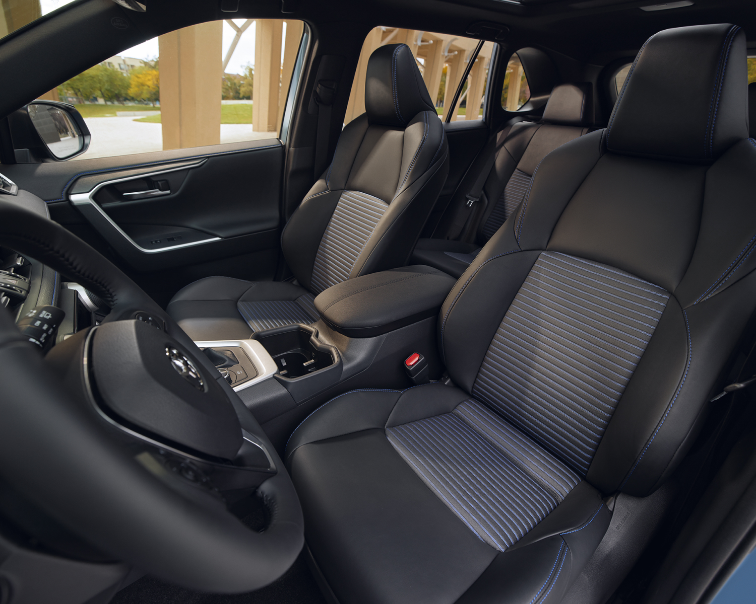 RAV4 Hybrid XSE AWD Interior in Black Mixed Fabric & SofTex