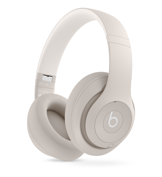 砂岩灰 Beats Studio Pro 無線耳機，配備超柔軟的皮革軟墊，給你更舒適的體驗和耐用表現。