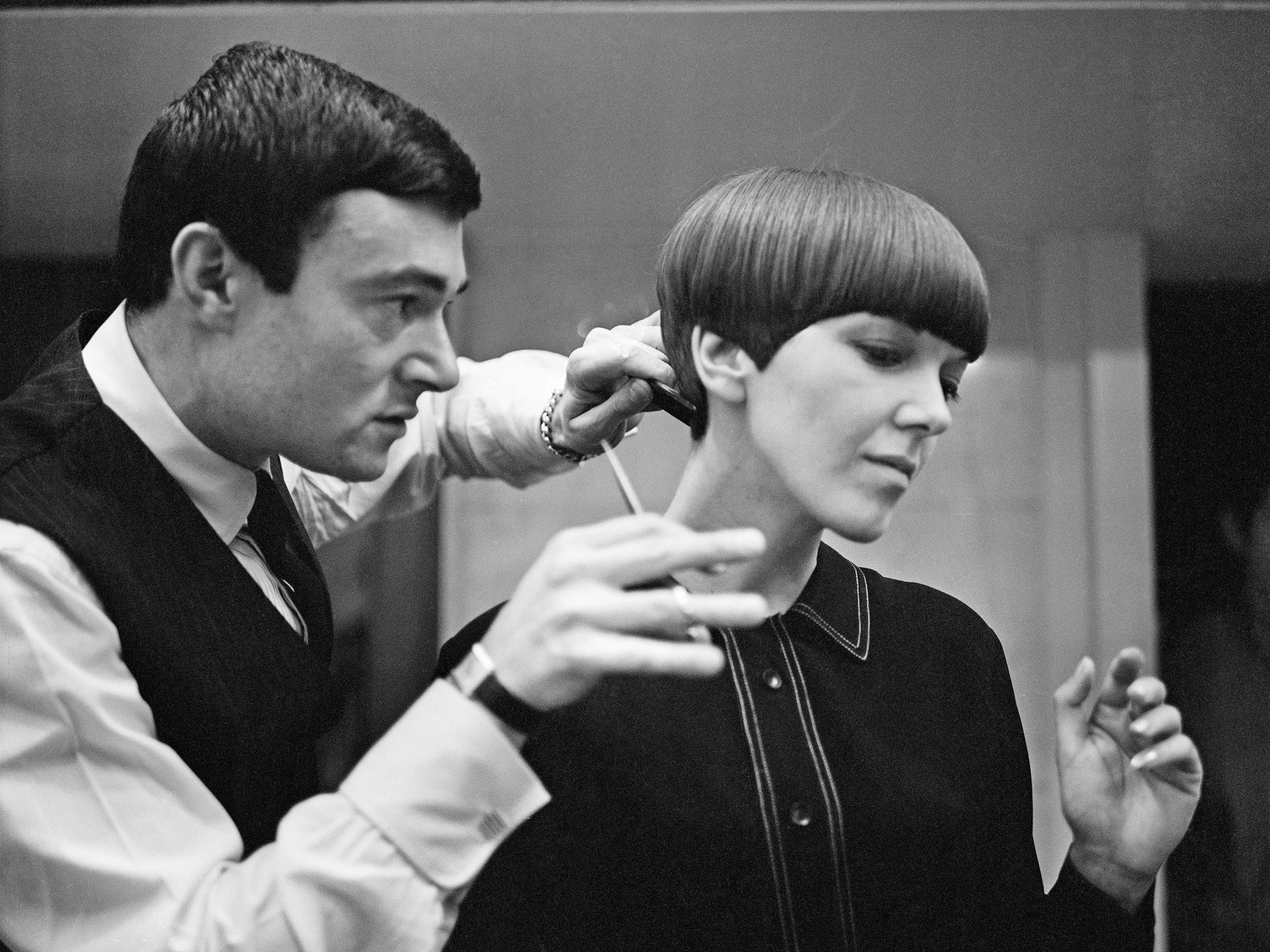 Quant gets her iconic locks cut by hairdressing legend Vidal Sassoon