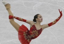 Пока Евгения Медведева доказывала исполкому МОК, что Россию нельзя не допускать к Олимпийским играм, 15-летняя Алина Загитова, чемпионка мира и юниорского финала Гран-при, победила и во взрослом финале Гран-при