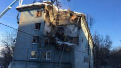 Момент взрыва бытового газа в жилом доме Мурманска попал на видео 