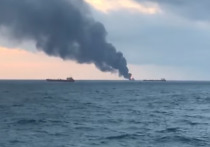 Росморречфлот признал погибшими пропавших моряков двух танкеров, которые загорелись накануне в Черном море