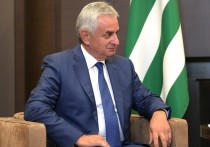 9 октября Рауль Хаджимба официально вступил в должность президента Абхазии