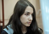 Процесс по уголовному делу о жестоком убийстве тремя сестрами Хачатурян своего отца стартовал в Бутырском суде Москвы
