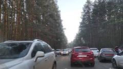 Под Ярославлем любители активного отдыха устроили огромную пробку на трассе