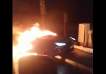 Водитель автомобиля «Тесла», попавший сегодня в огненную аварию в Новой Москве, на месте ДТП отказался от госпитализации