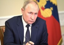 Президент Владимир Путин в четверг подписал принятый парламентом закон о проведении досудебной блокировки сайтов, которые содержат "обоснование и оправдание экстремистской или террористической деятельности"
