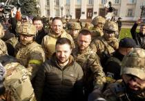 Украинские СМИ распространили фотографии визита президента Владимира Зеленского в Херсон