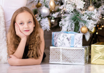 Как показывает практика, собрать идеальный сладкий подарок ребёнку на Новый год просто невозможно