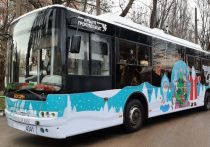 С 27 декабря по Симферополю, Ялте и Алуште будут курсировать троллейбусы в новогодней раскраске