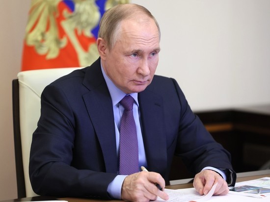 Путин: Россия при ответе на угрозы бронетехникой не обойдется