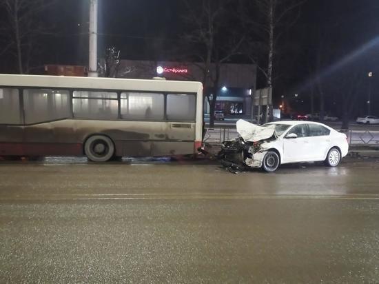 Автоледи пострадала в ДТП в Липецке