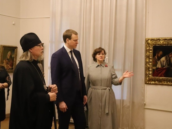 Павел Малков посетил выставку «Царица небесная» в Рязанском художественном музее