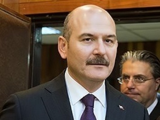 Глава МВД Турции Сойлу призвал США «убрать грязные руки» от страны