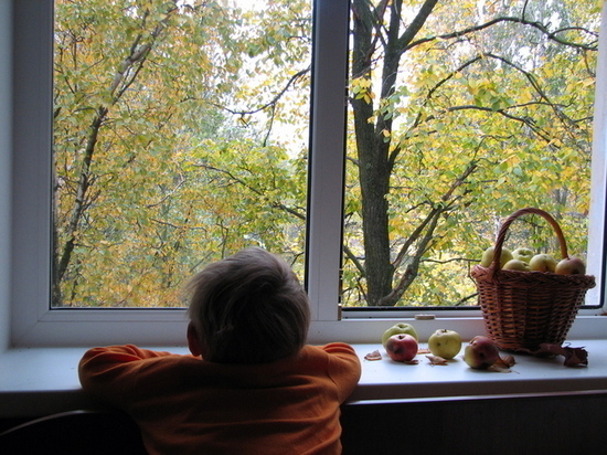 Психолог Наумова рассказала об этапах застенчивости у детей