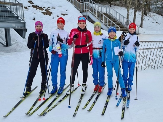 Юные брянские лыжницы вернулись с победой из Подмосковья