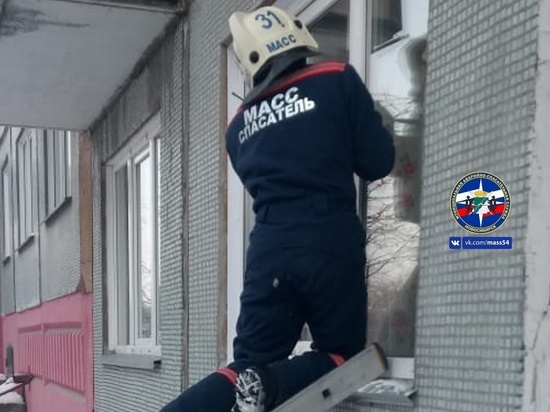 В Новосибирске в запертых квартирах нашли трупы трех мужчин