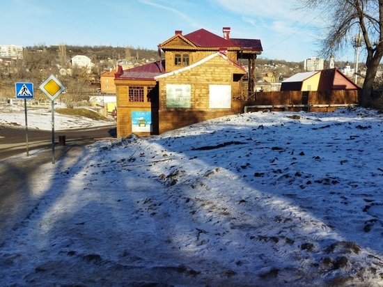 Около дома-музея Павла Кузнецова пустырь признали памятником археологии