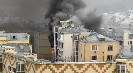 В центре Москвы загорелся дом 1929 года постройки: видео