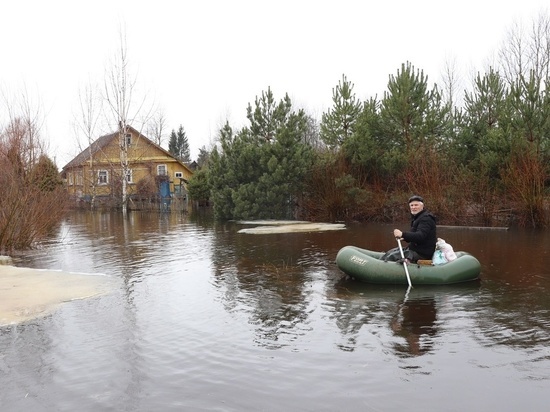 Всепсковский потоп: как четыре района области ушли под воду