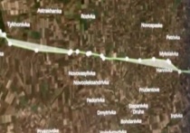 На снимках, сделанных спутником Sentinel-2, около Мариуполя исследователи рассмотрели огромную траншею