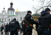 Украинская полиция чинит произвол в отношении защитников УПЦ

