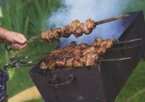 Региональное управление Роспотребнадзора опубликовало для томичей список рекомендаций по выбору мяса для шашлыка