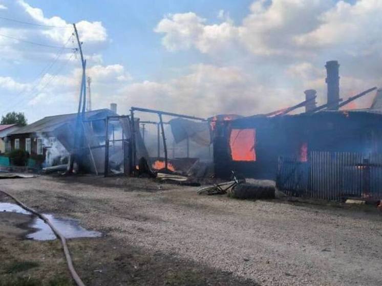 "Один из домов сгорел полностью": глава района в Томской области рассказал о пожаре 2 июня