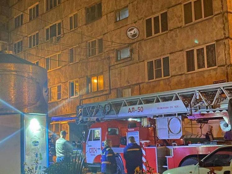 В Пензе эвакуировали 30 человек из-за пожара в многоквартирном доме