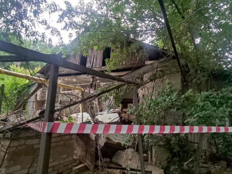 Астраханская прокуратура проводит проверку в связи с обрушением стены многоквартирного дома