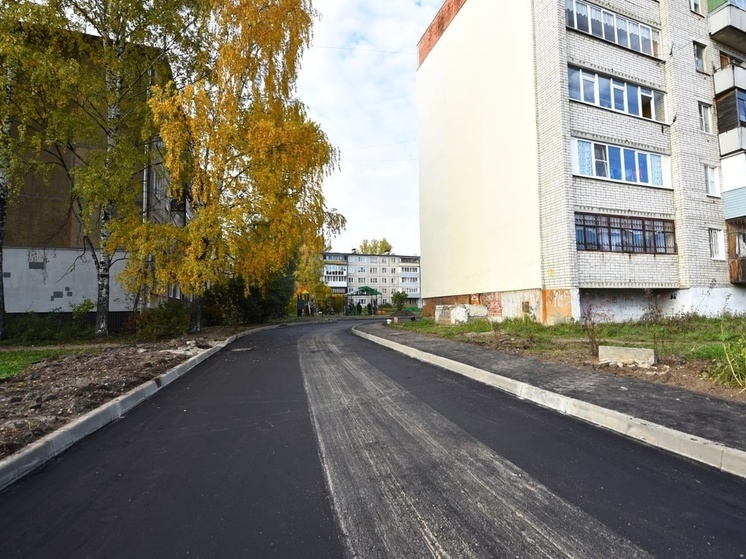 Половина сделанных в прошлом году дворов в Ярославле требует дополнительного ремонта