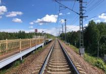 Первый поезд в Лабытнанги отправился в путь из Петербурга 13 июня. Состав проводили на Ладожском вокзале.