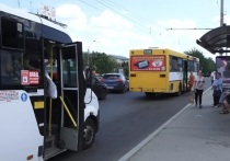 В Барнауле водителя автобуса №65 ранил ножом пассажир