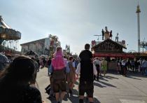 Гостям Октоберфеста в Германии, которые покажут нацистское приветствие, могут запретить посещение фестиваля