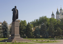 В Астрахани неизвестные уничтожили памятник Владимиру Ленину