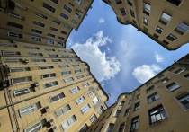 Повышенный спрос на аренду студий и квартир привел к росту стоимости данного типа жилья. Так, небольшая съемная жилплощадь в Петербурге подорожала на 20 %, пишет ДП.