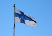 Финское министерство обороны сообщило, что по новому закону, ограничивающему лиц из-за пределов Европейского экономического пространства (ЕЭП), гражданам России было отказано в совершении сделок по приобретению трех недвижимых объектов в Финляндии